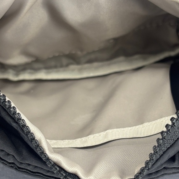 🔥🔥🔥The North Face Black Belt Bag🔥🔥🔥 - Picture 9 of 13